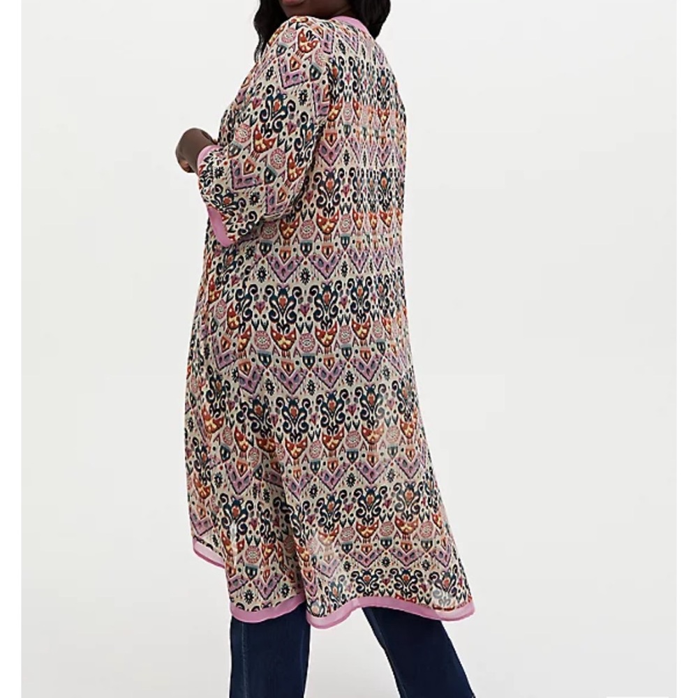 Torrid Light Pink Medallion Chiffon Hi-Lo Kimono Duster